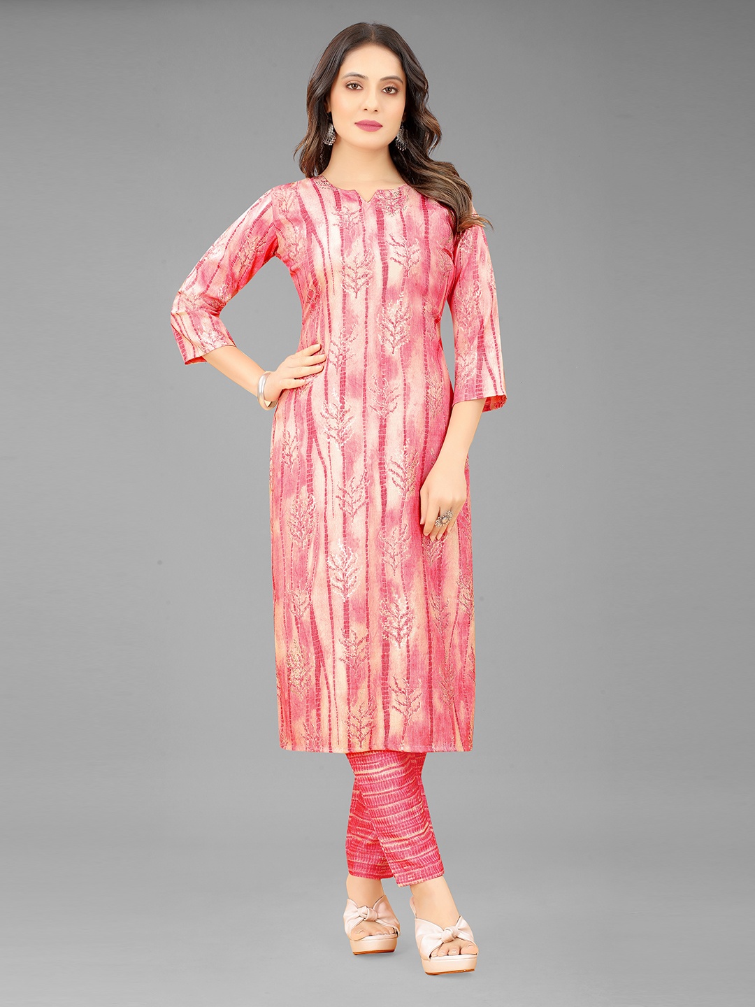 

GUNVANTI FAB Women Pink Striped Pure Cotton Kurta with Trousers