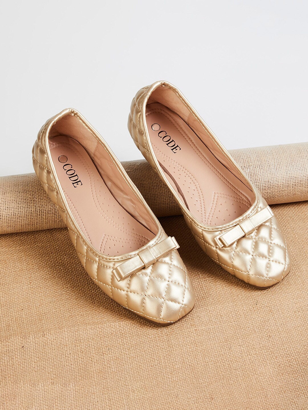 

CODE by Lifestyle Women Gold-Toned Textured Bows Flats