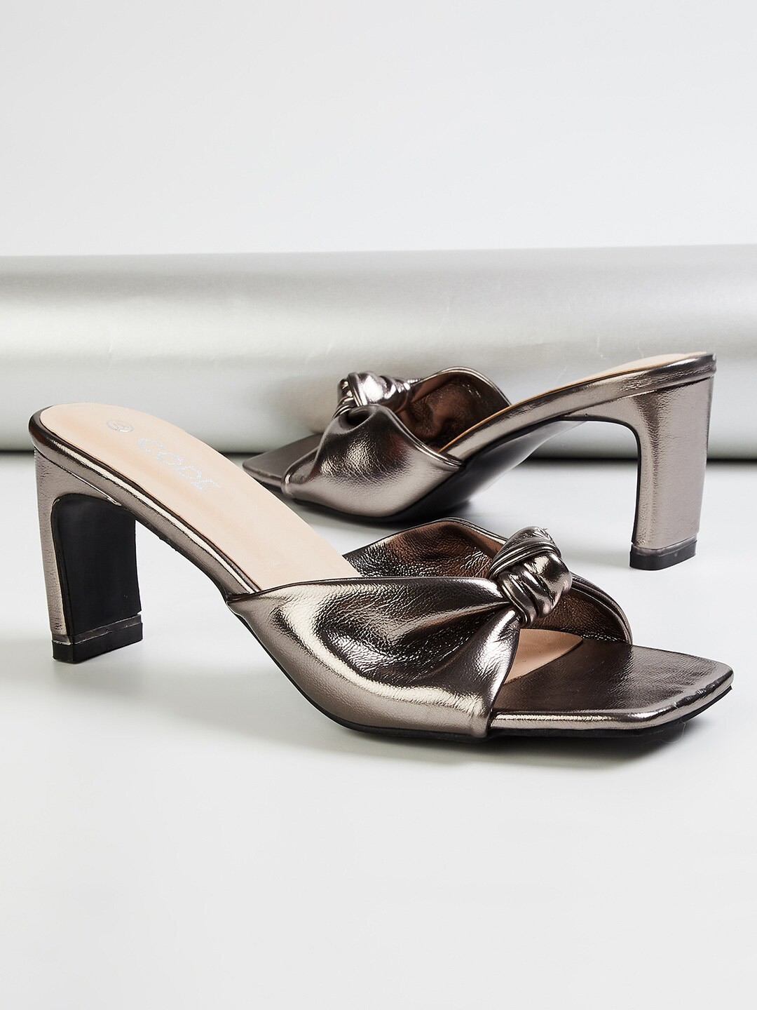 

CODE by Lifestyle Grey Peep Toes with Bows