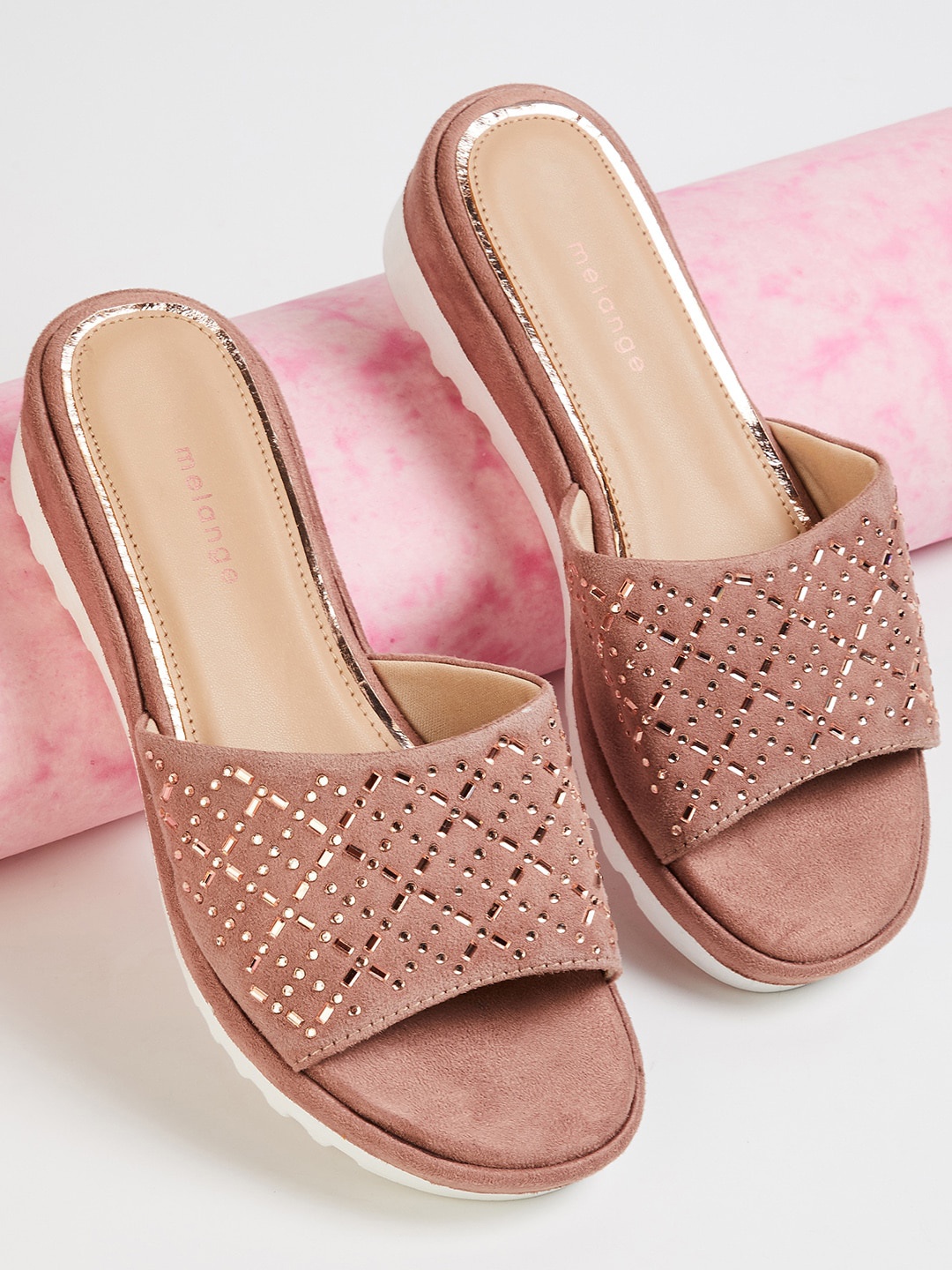 

Melange by Lifestyle Women Pink Embellished Fabric Flats