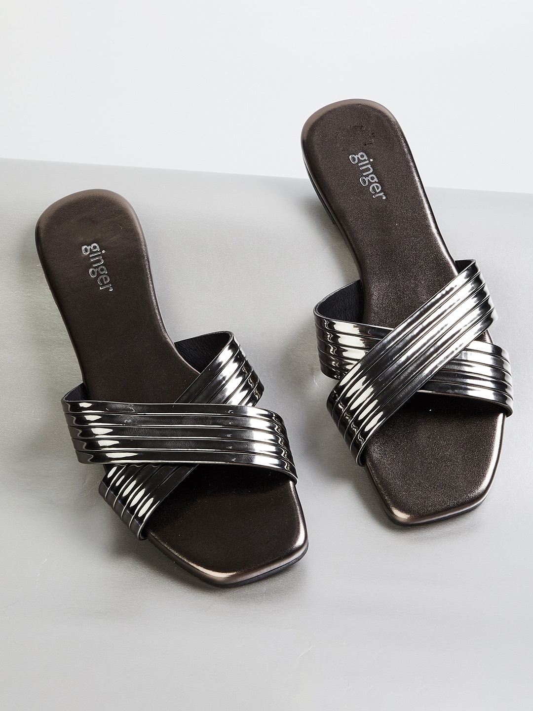 

Ginger by Lifestyle Women Grey Open Toe Flat Colourblocked Flats