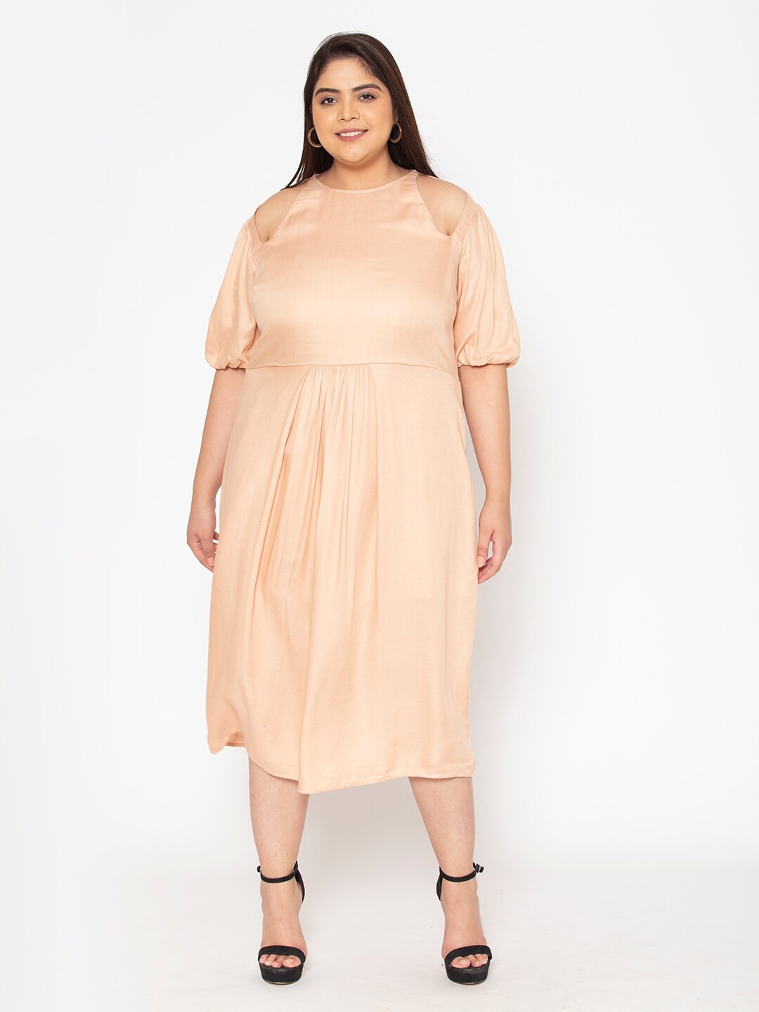 

Womauraa Cream-Coloured Midi Dress