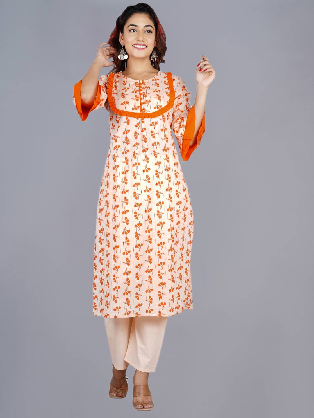 

FABISTA Women Orange Floral Printed Pure Cotton Kurta with Trousers