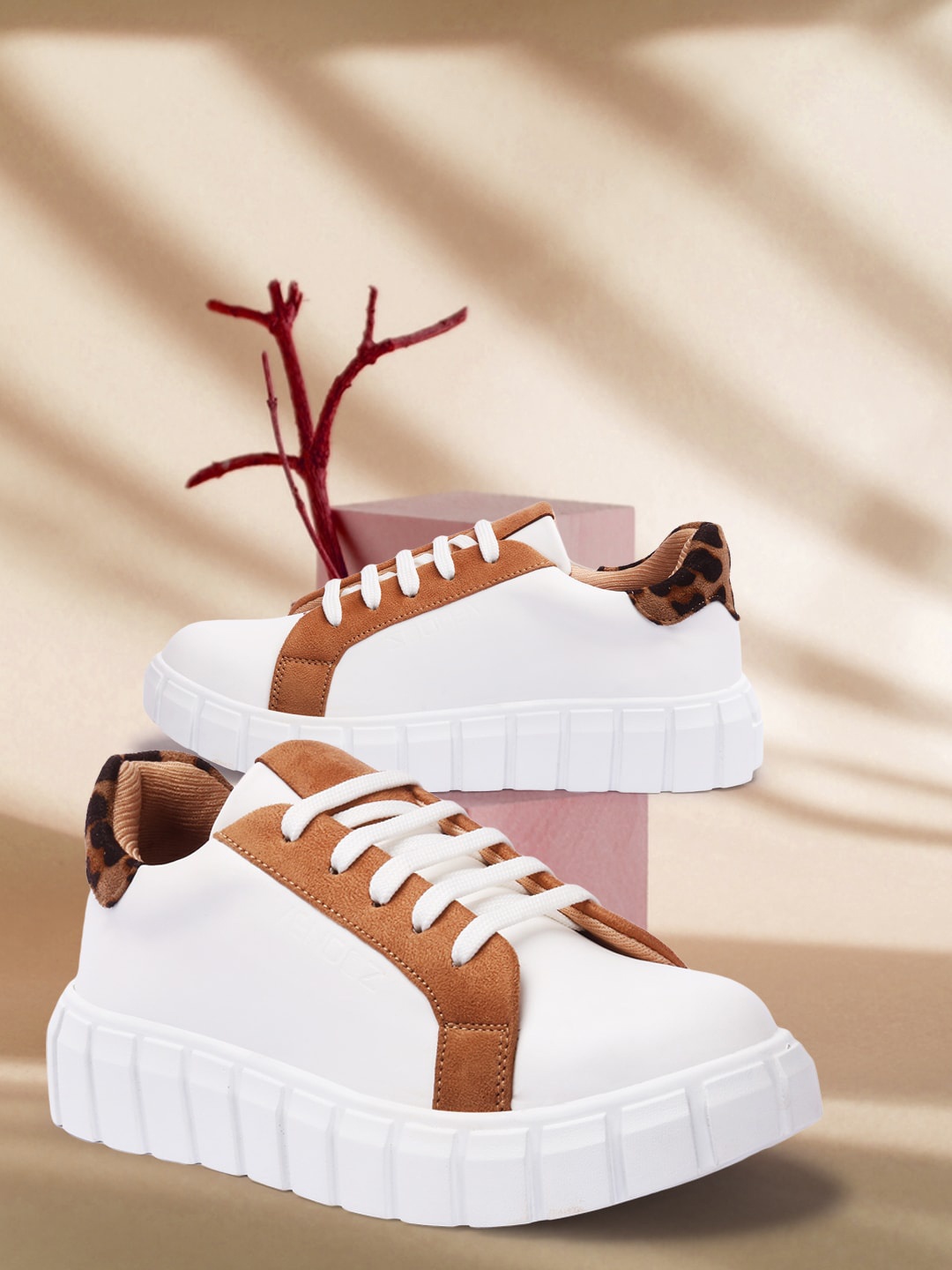 

VENDOZ Women White Chunky Sneakers