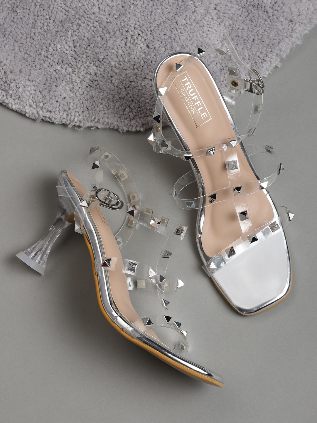 

Truffle Collection Women Silver-Toned Block Sandals