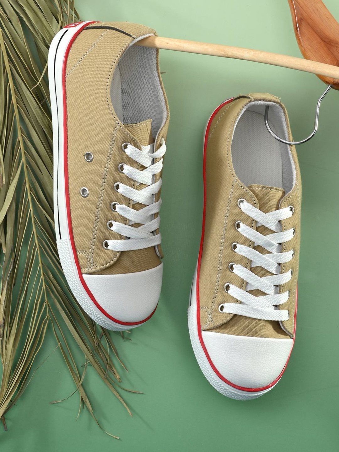 

AROOM Women Brown Colourblocked Sneakers