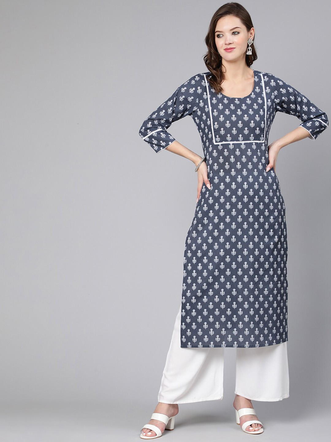 

Nayo Women Grey Ethnic Motifs Printed Kurta