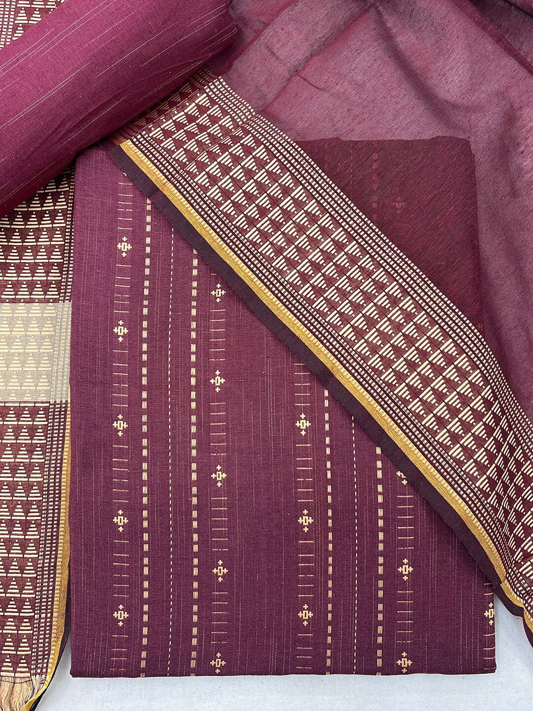 

Kvsfab Maroon & Cream-Coloured Unstitched Dress Material
