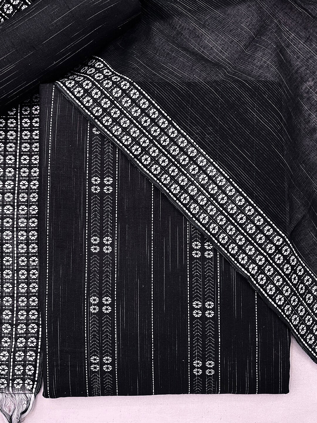 

Kvsfab Black & White Cotton Unstitched Dress Material