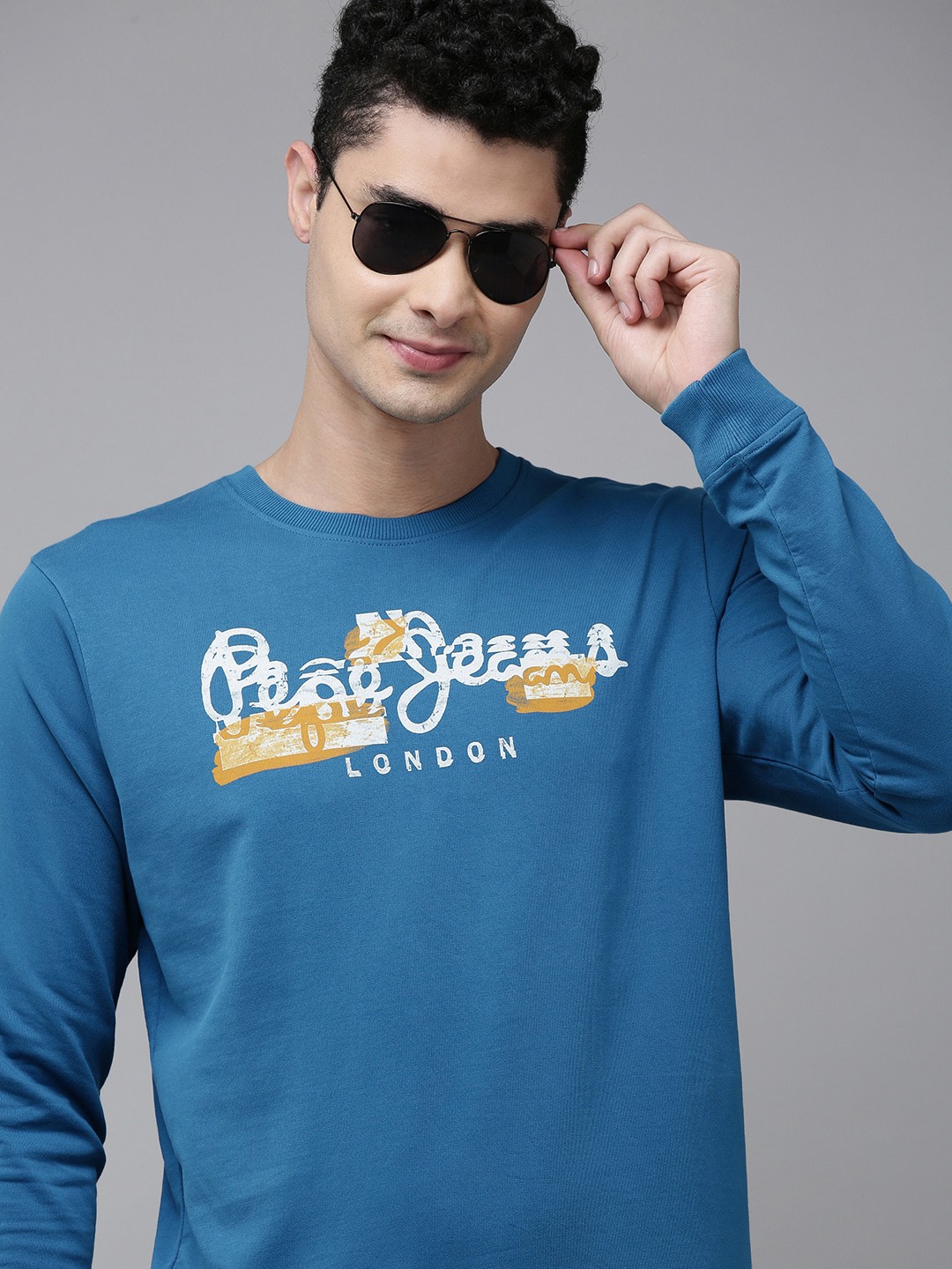 

Pepe Jeans Men Blue Printed Sweatshirt
