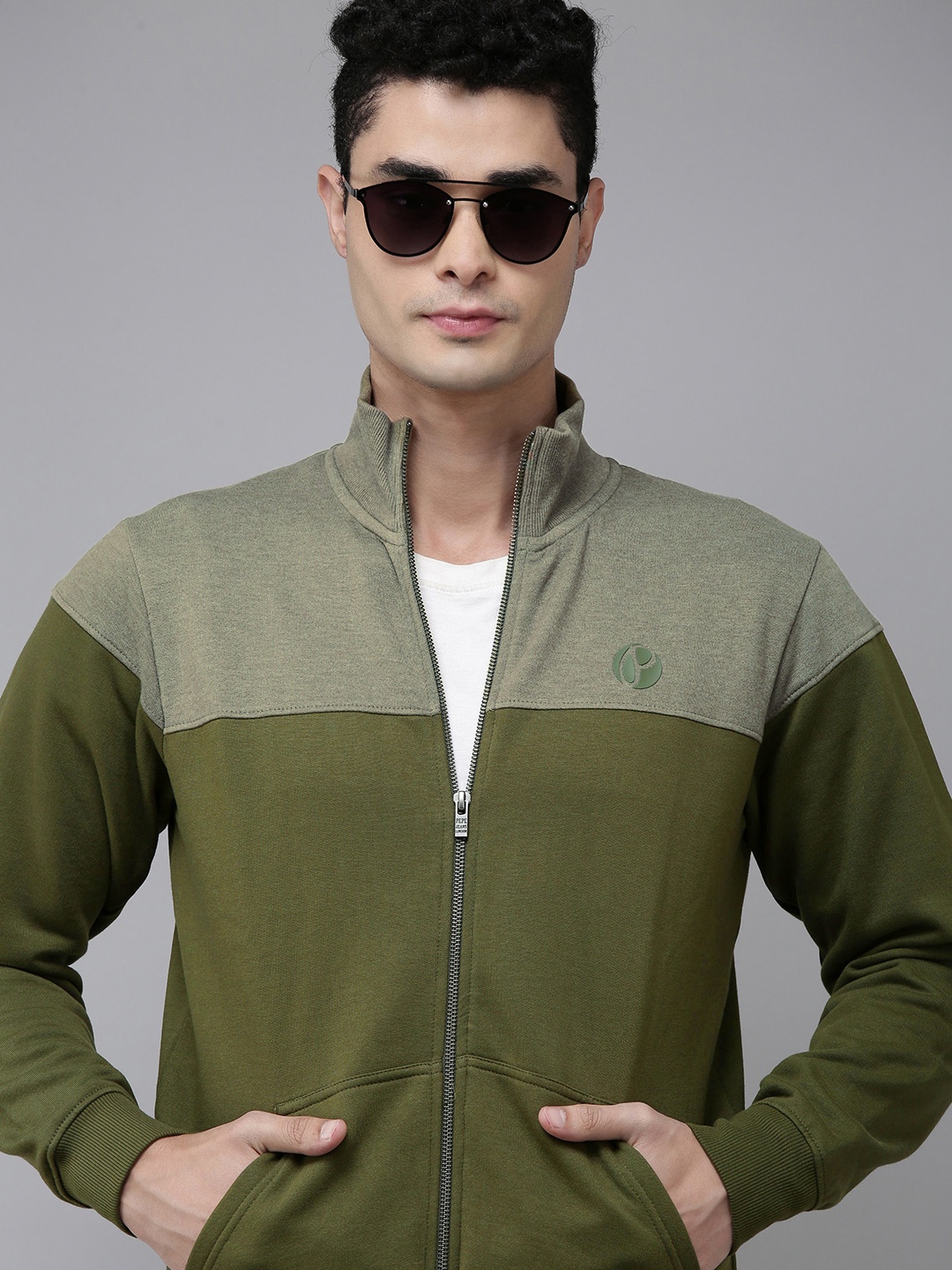 

Pepe Jeans Men Olive Green Colourblocked Sweatshirt