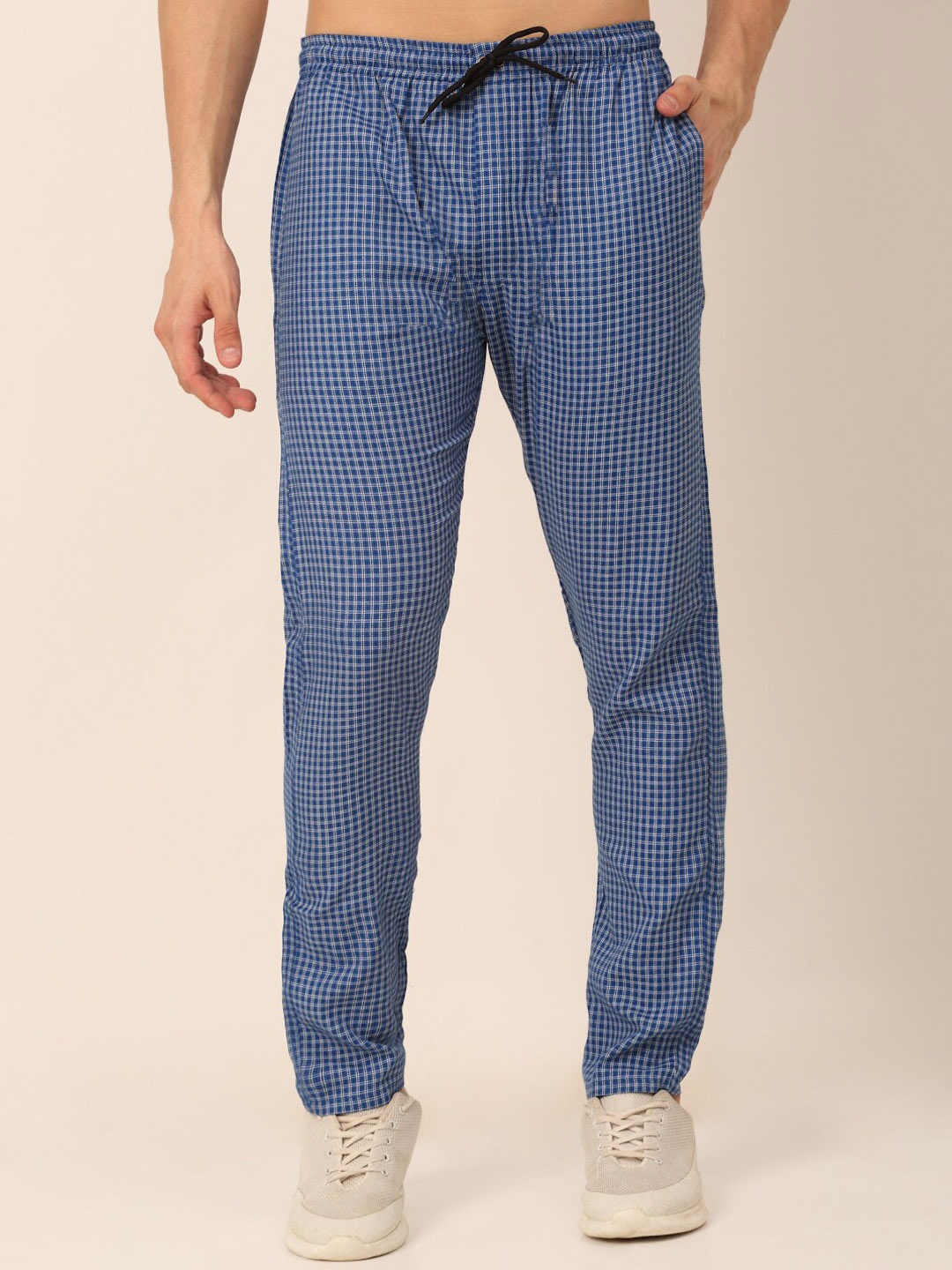 

JAINISH Men Blue Checked Pure Cotton Track Pants