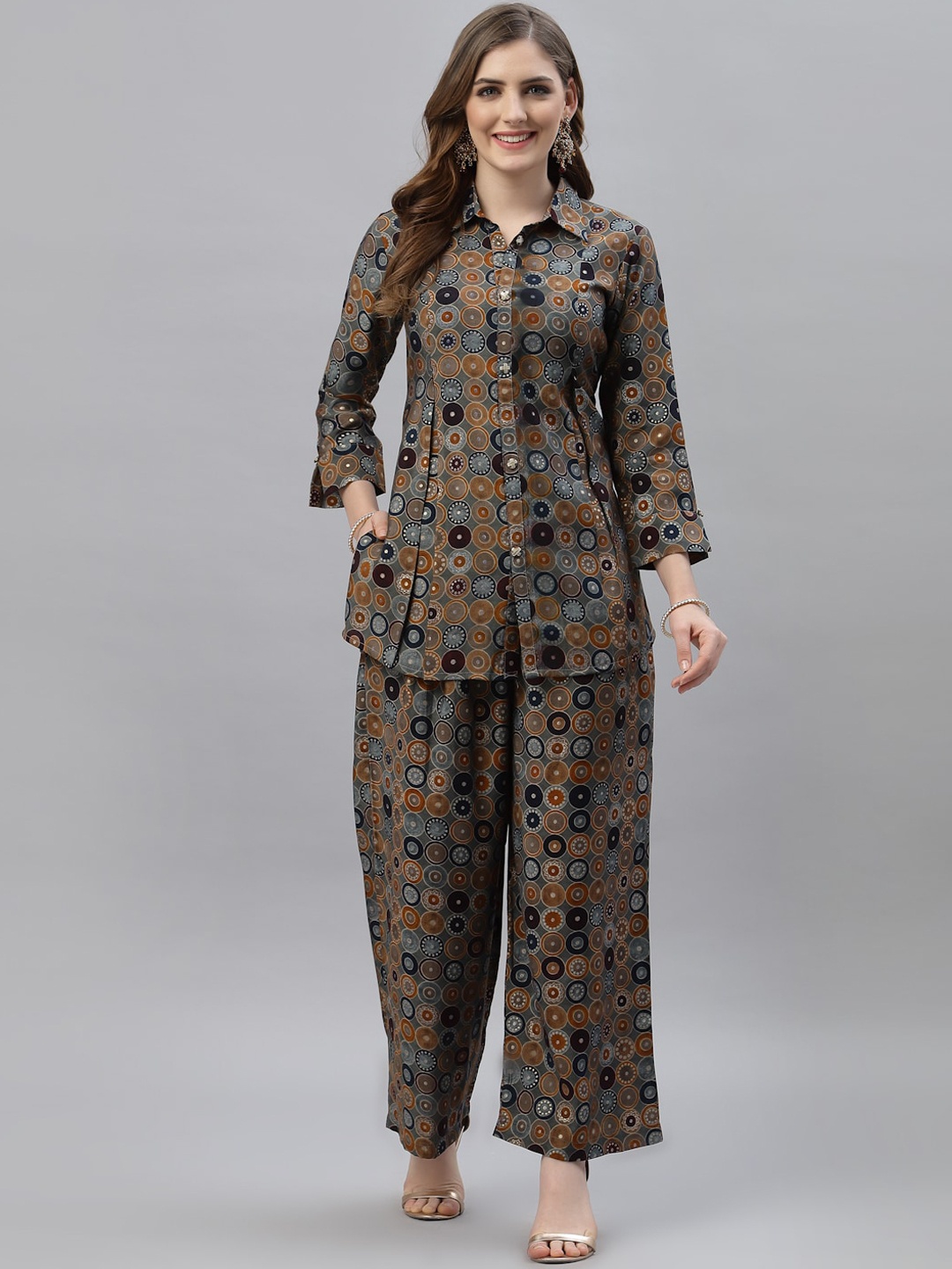 

TANKHI Women Grey & Brown Printed Co-Ords SET