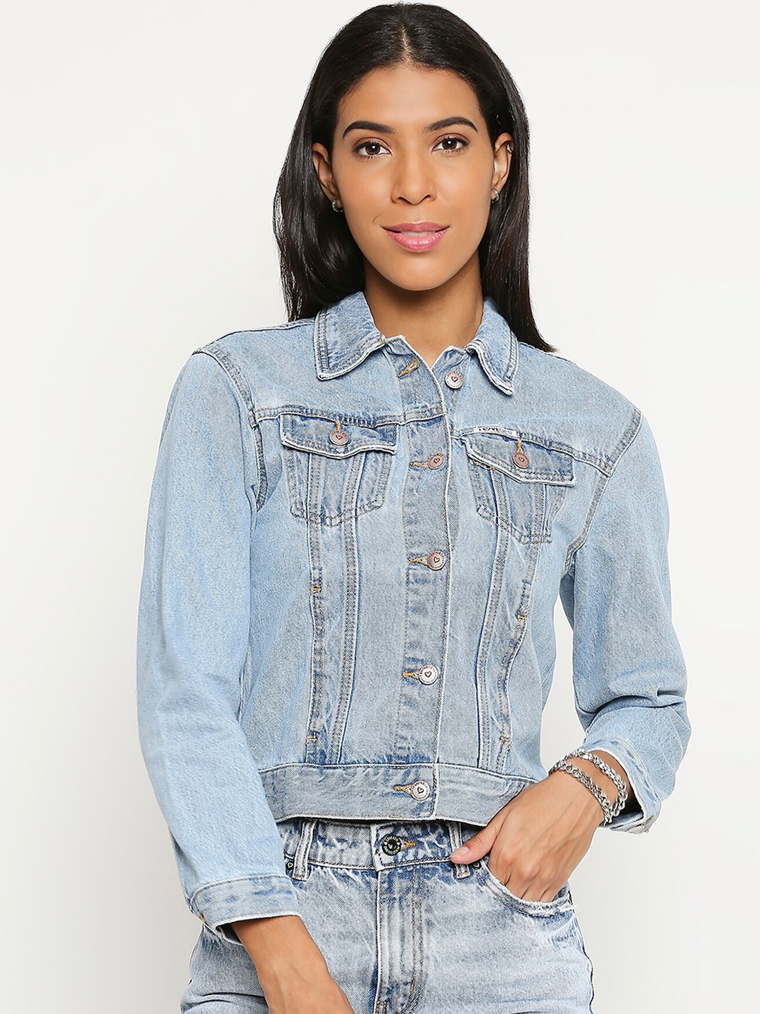 

LOVEGEN Women Blue Washed Crop Denim Jacket