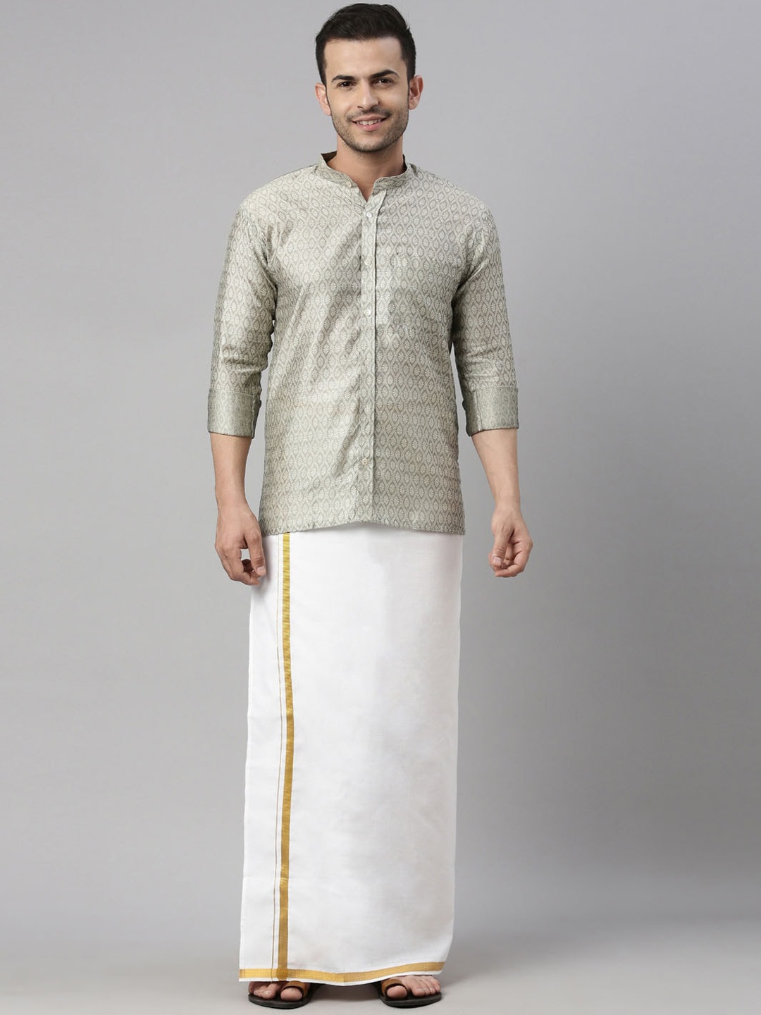 

VASTRAMAY Men Grey Printed Shirt with Dhoti Pants