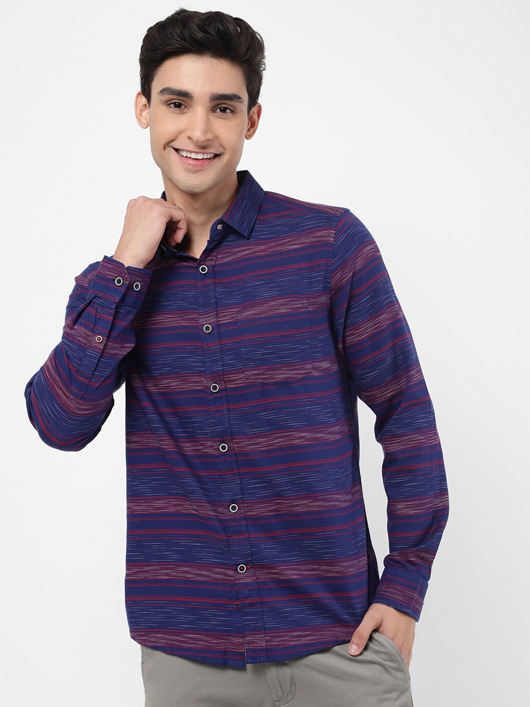 

VASTRADO Men Navy Blue Relaxed Horizontal Stripes Striped Casual Shirt