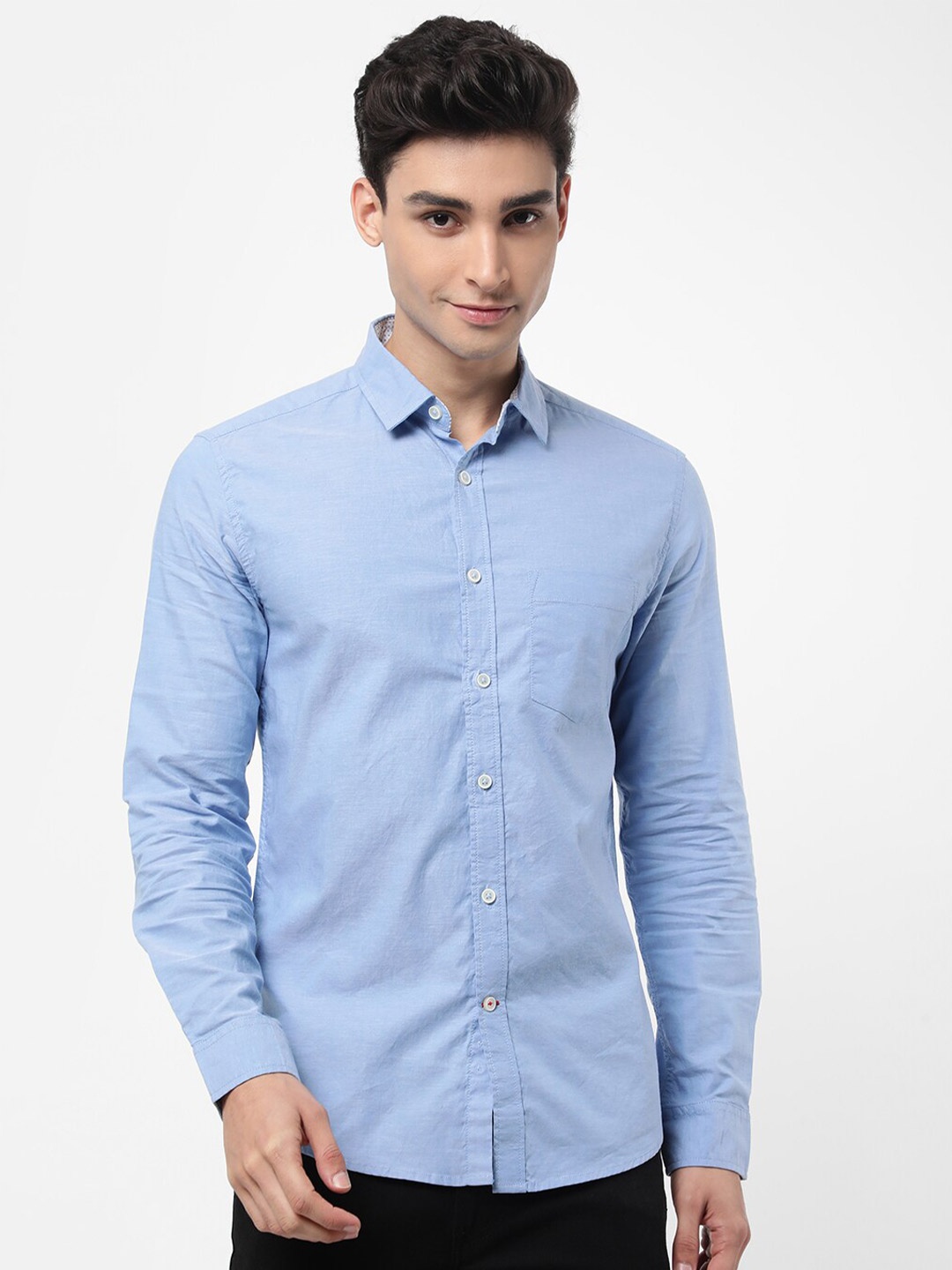 

VASTRADO Men Blue Solid Relaxed Casual Shirt