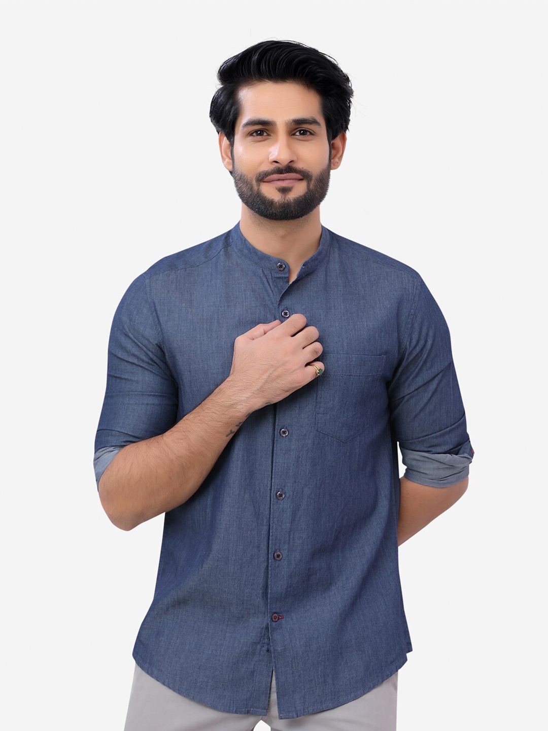 

VASTRADO Men Navy Blue Relaxed Denim Casual Shirt