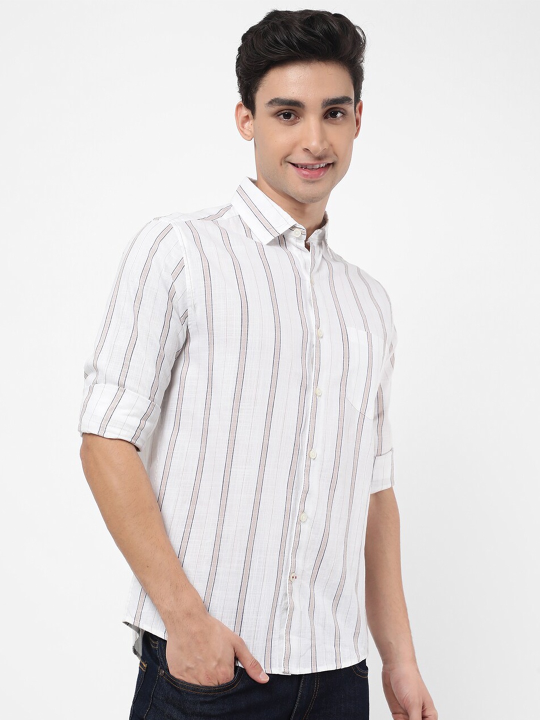 

VASTRADO Men White Relaxed Striped Casual Shirt