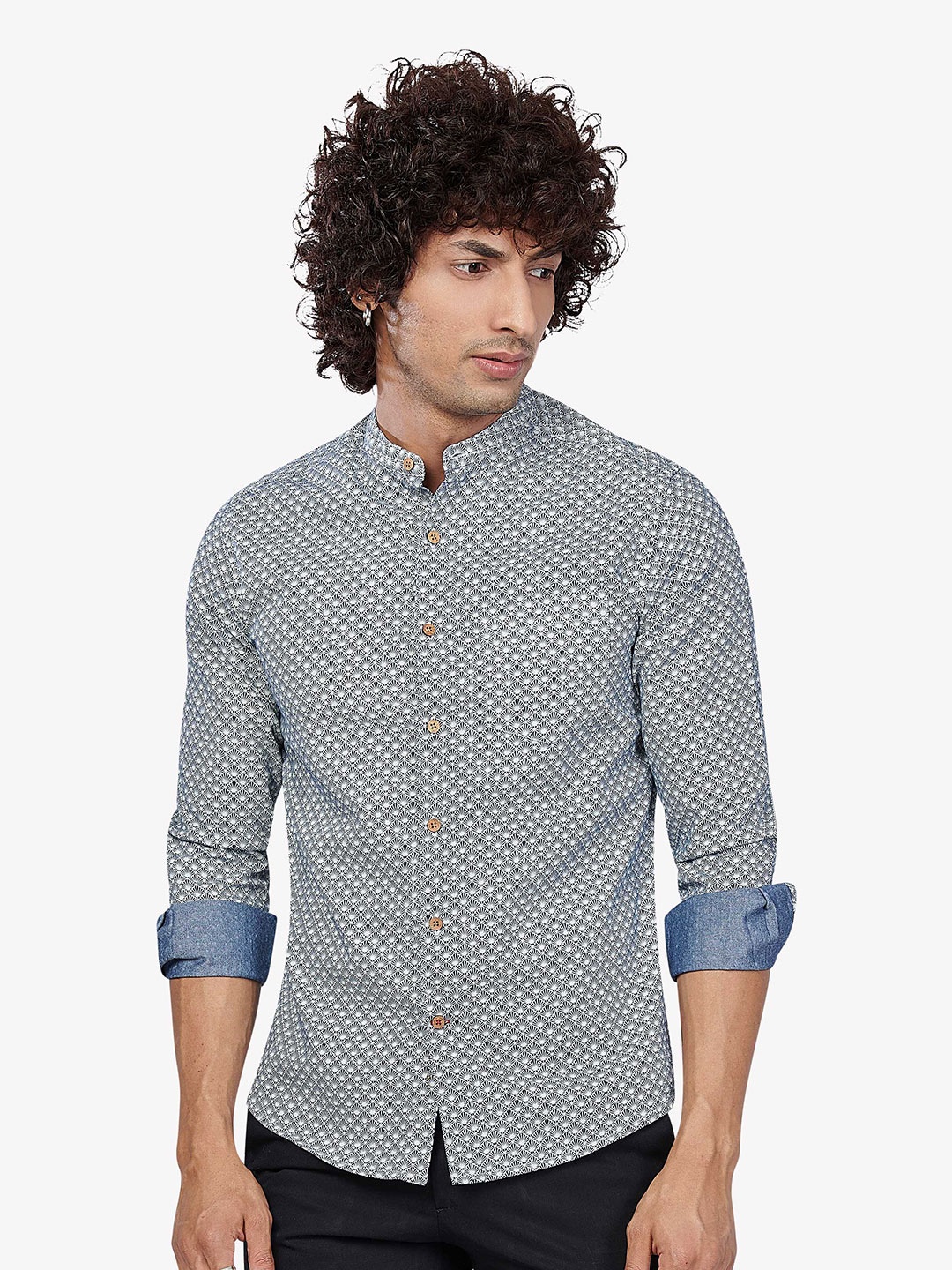 

VASTRADO Men Navy Blue Relaxed Printed Casual Shirt