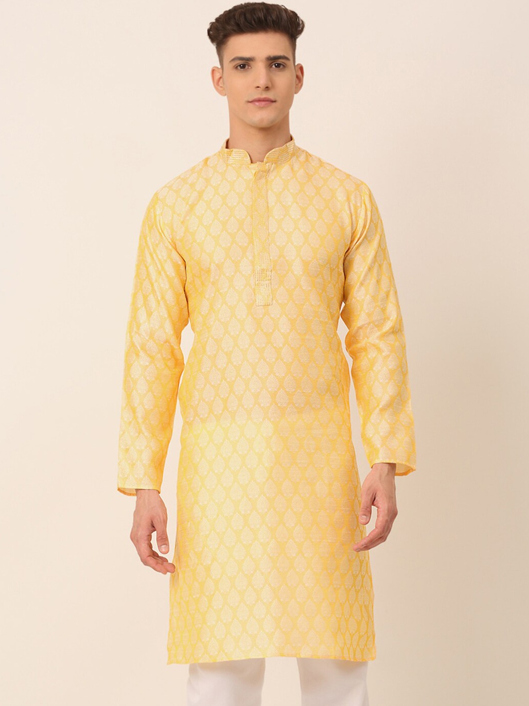

Jompers Men Gold-Toned Ethnic Motifs Embroidered Kurta