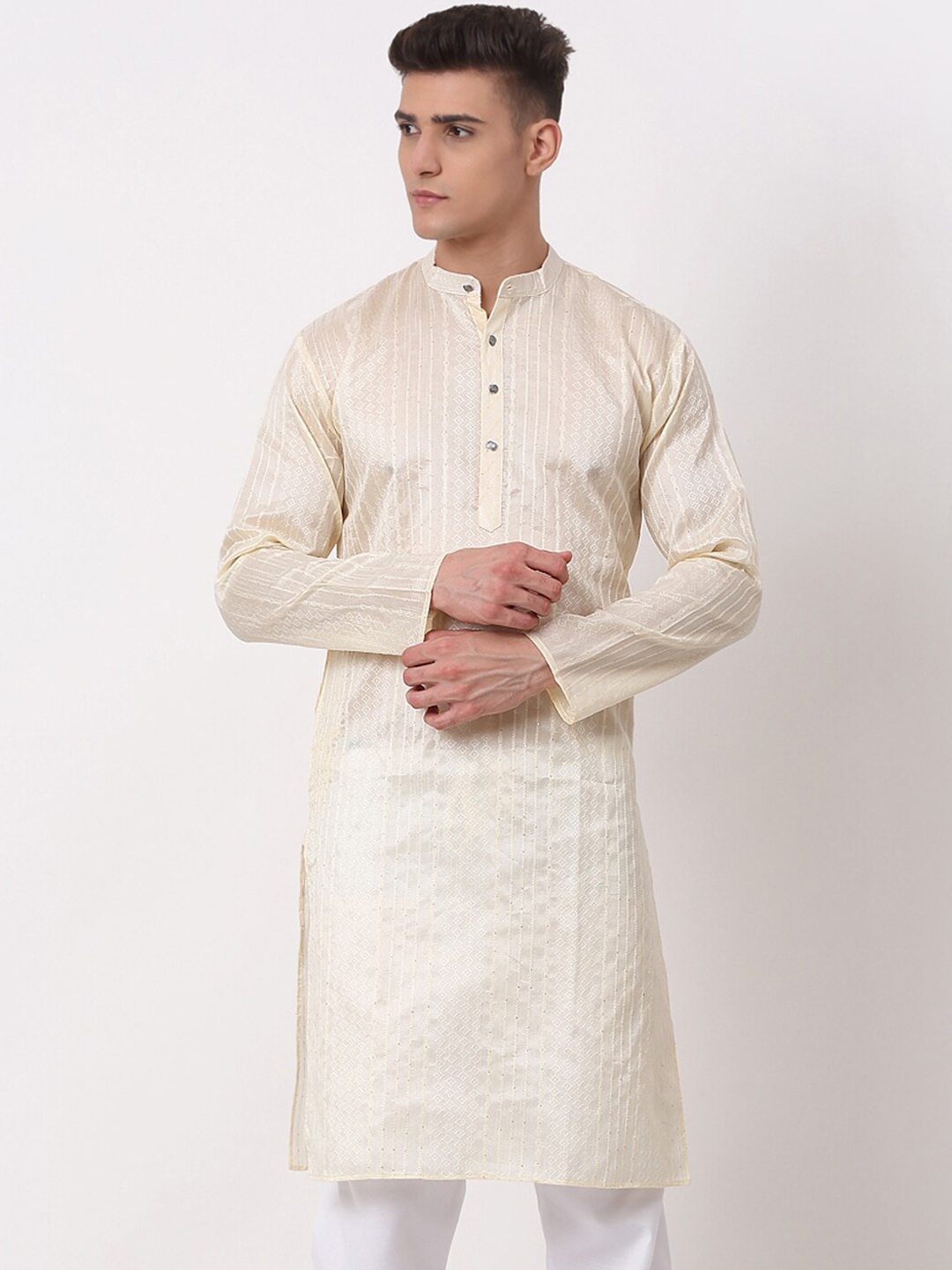

Jompers Men Cream-Coloured Thread Work Kurta