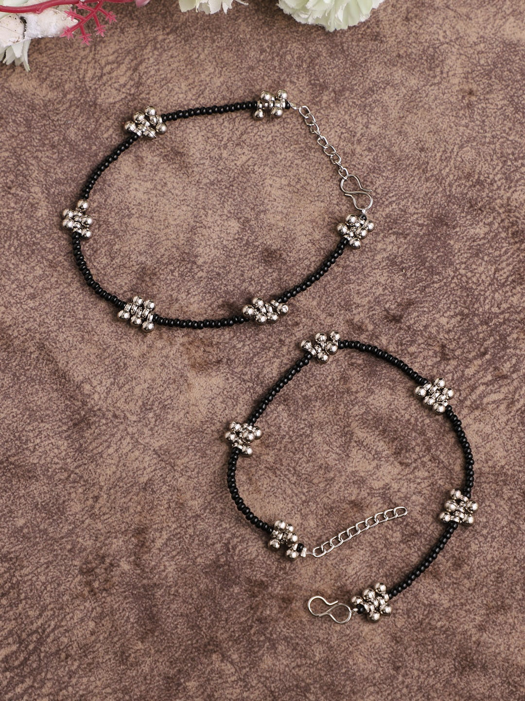 

VENI Set of 2 Oxidised Silver-Plated Beaded Anklet