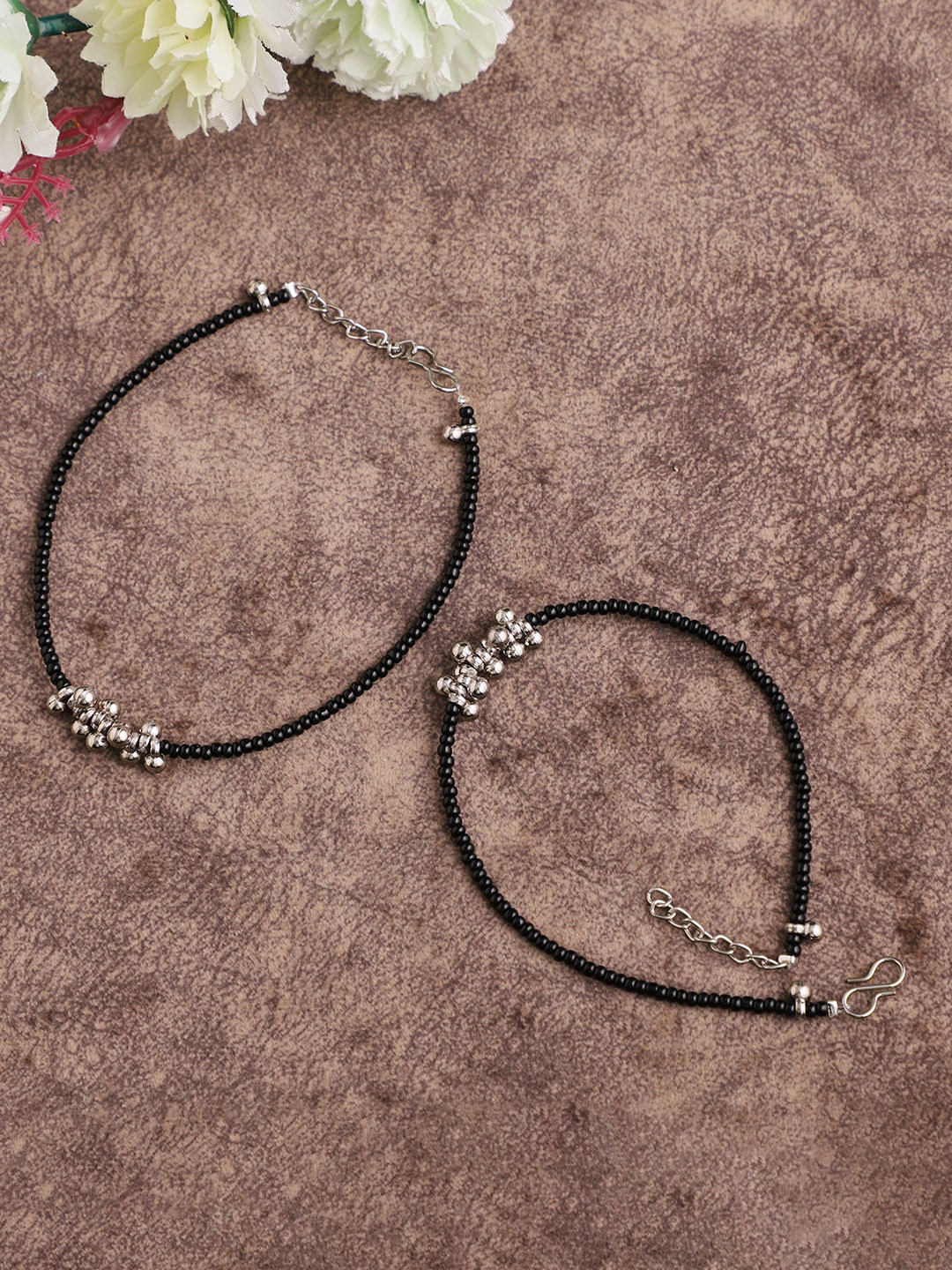 

VENI Oxidised Silver-Plated Black Beaded Anklet