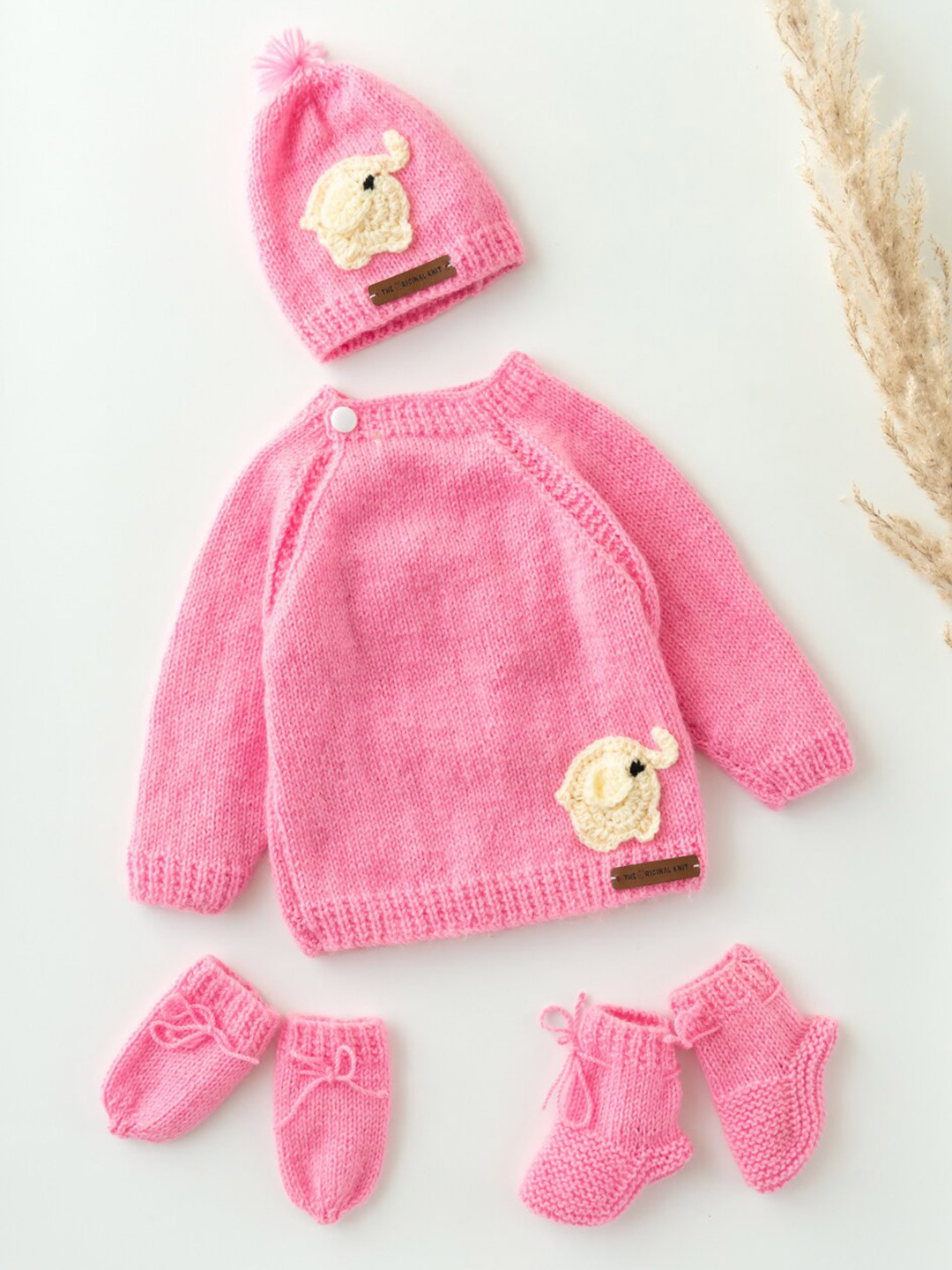 

The Original Knit Girls Pink Applique Detail Sweater Set