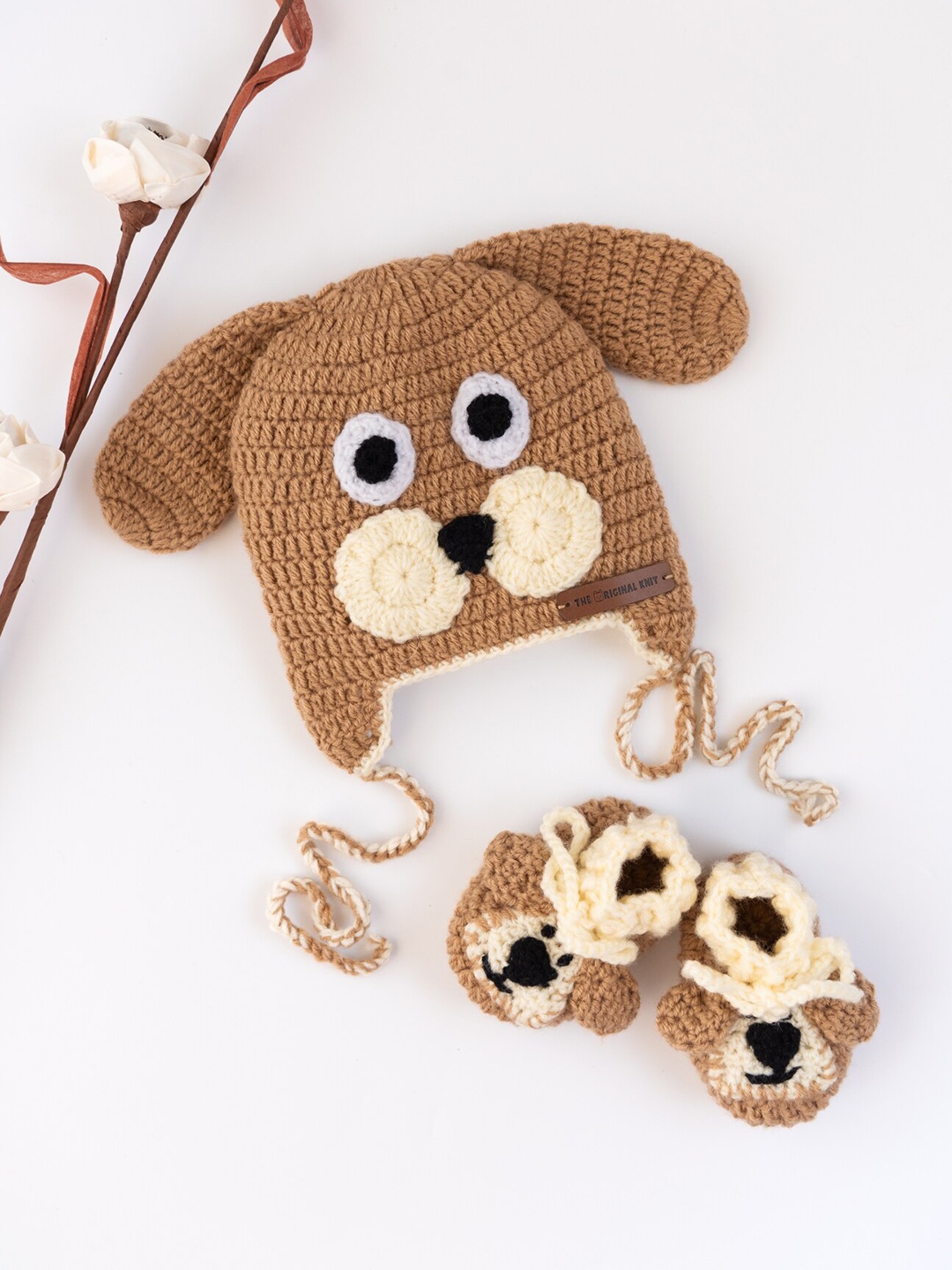 

The Original Knit Kids Beige & Cream-Coloured Cap With Booties