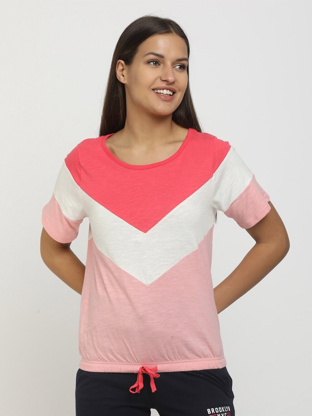 

V-Mart Pink Women Printed Colourblocked V Neck Top