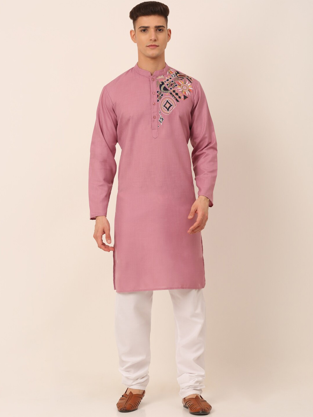 

Jompers Men Pink Embroidered Thread Work Pure Cotton Kurta with Pyjamas