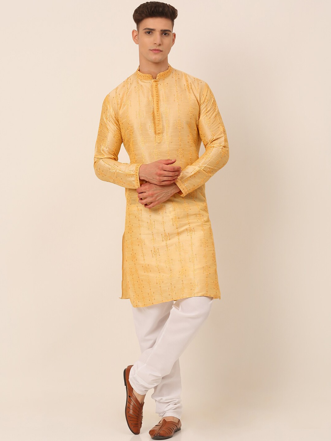 

Jompers Men Gold-Toned Yoke Design Kurta with Pyjamas