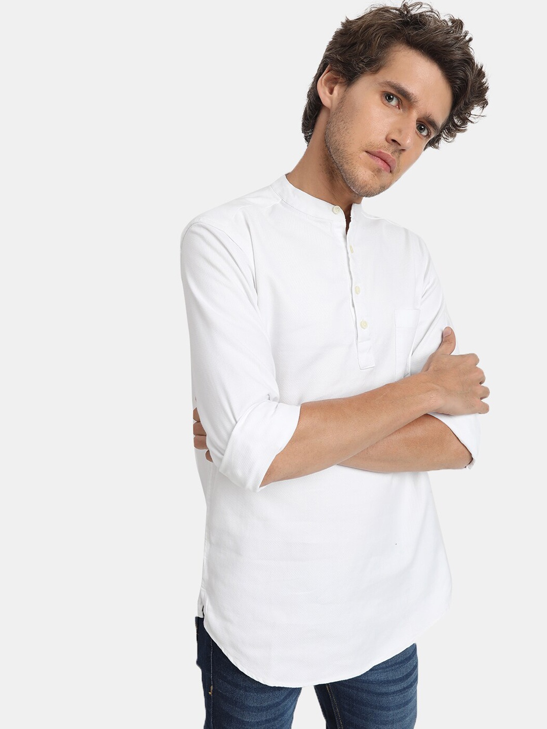 

VASTRADO Men White Solid Kurta