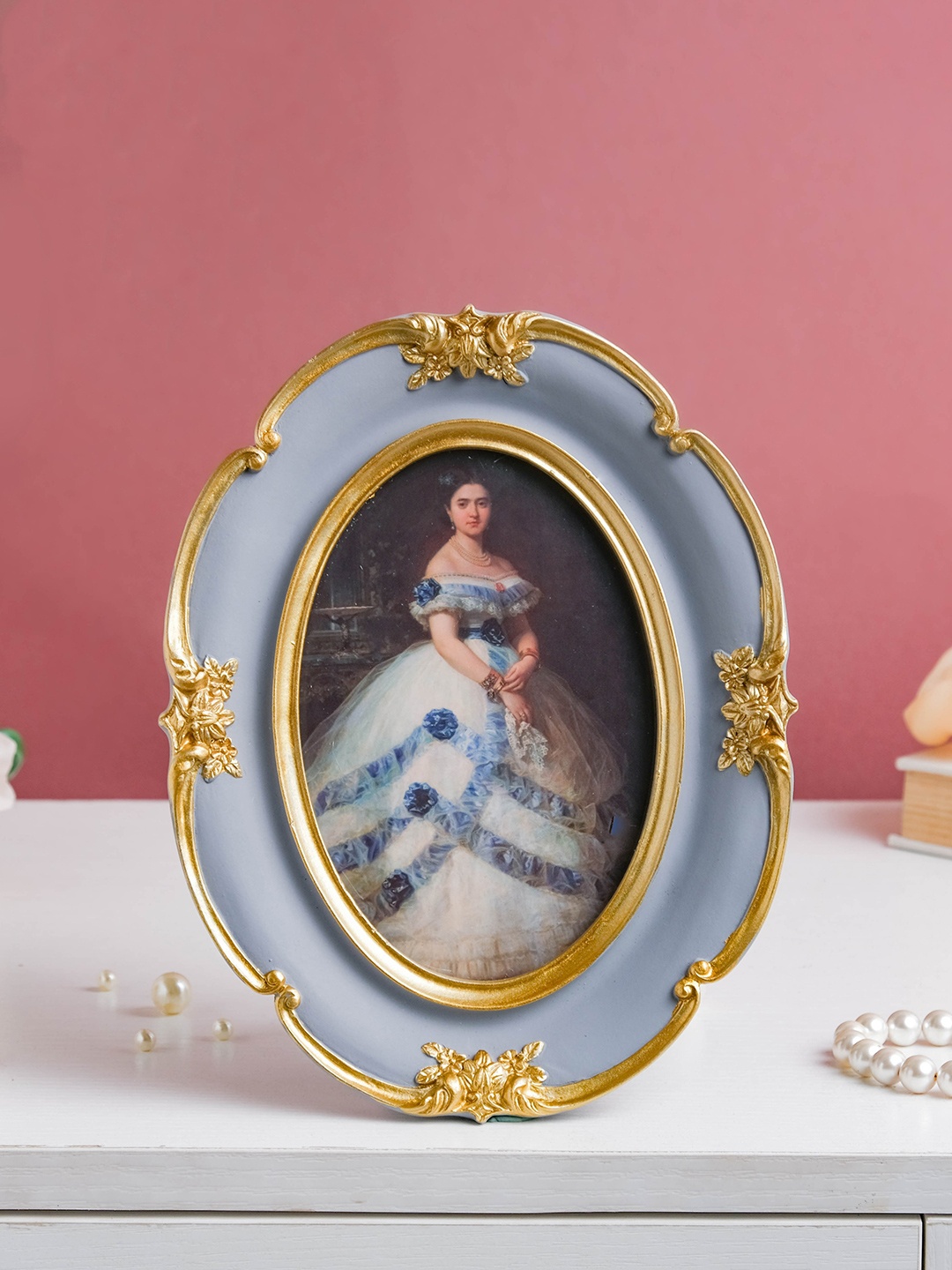 

Nestasia Grey & Gold-Toned Aphrodite Vintage Portrait Photo Frame