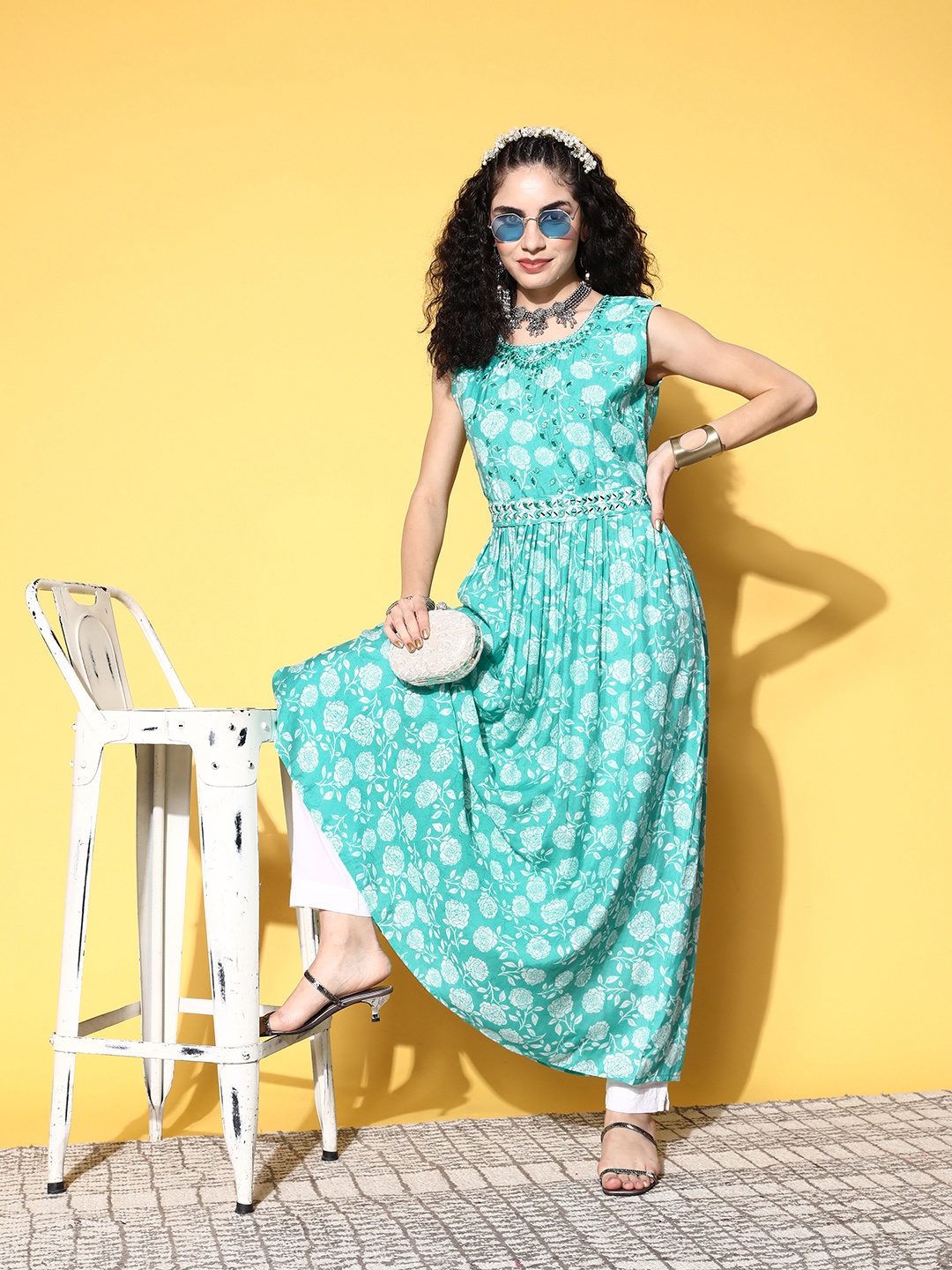 

ZOLA Women Blue & White Floral Printed Mirror Work Floral Anarkali Kurta With Belt