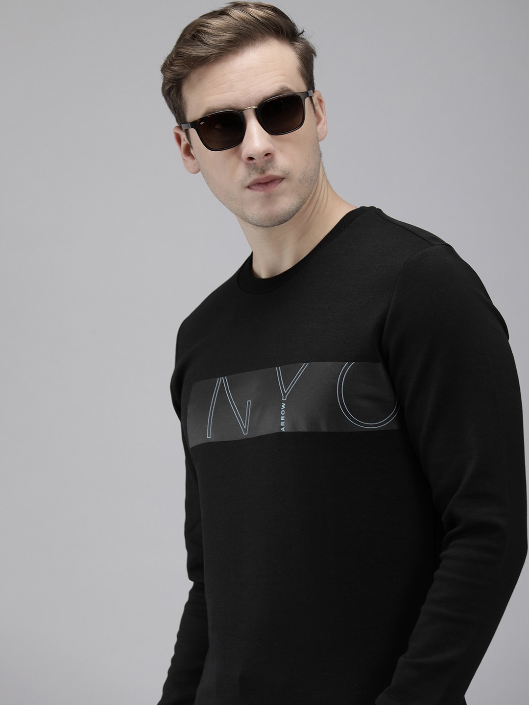 

Arrow Printed Round Neck Long Sleeves Sweatshirt, Black