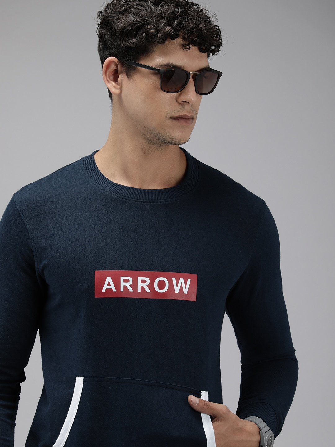 

Arrow Printed Round Neck Long Sleeves Sweatshirt, Navy blue