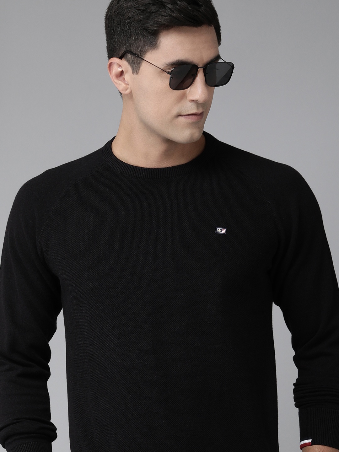 

Arrow Men Solid Ribbed Crew Neck Pullover Sweater, Black