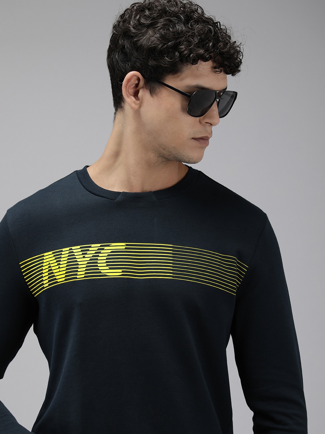 

Arrow Printed Round Neck Long Sleeves Sweatshirt, Navy blue