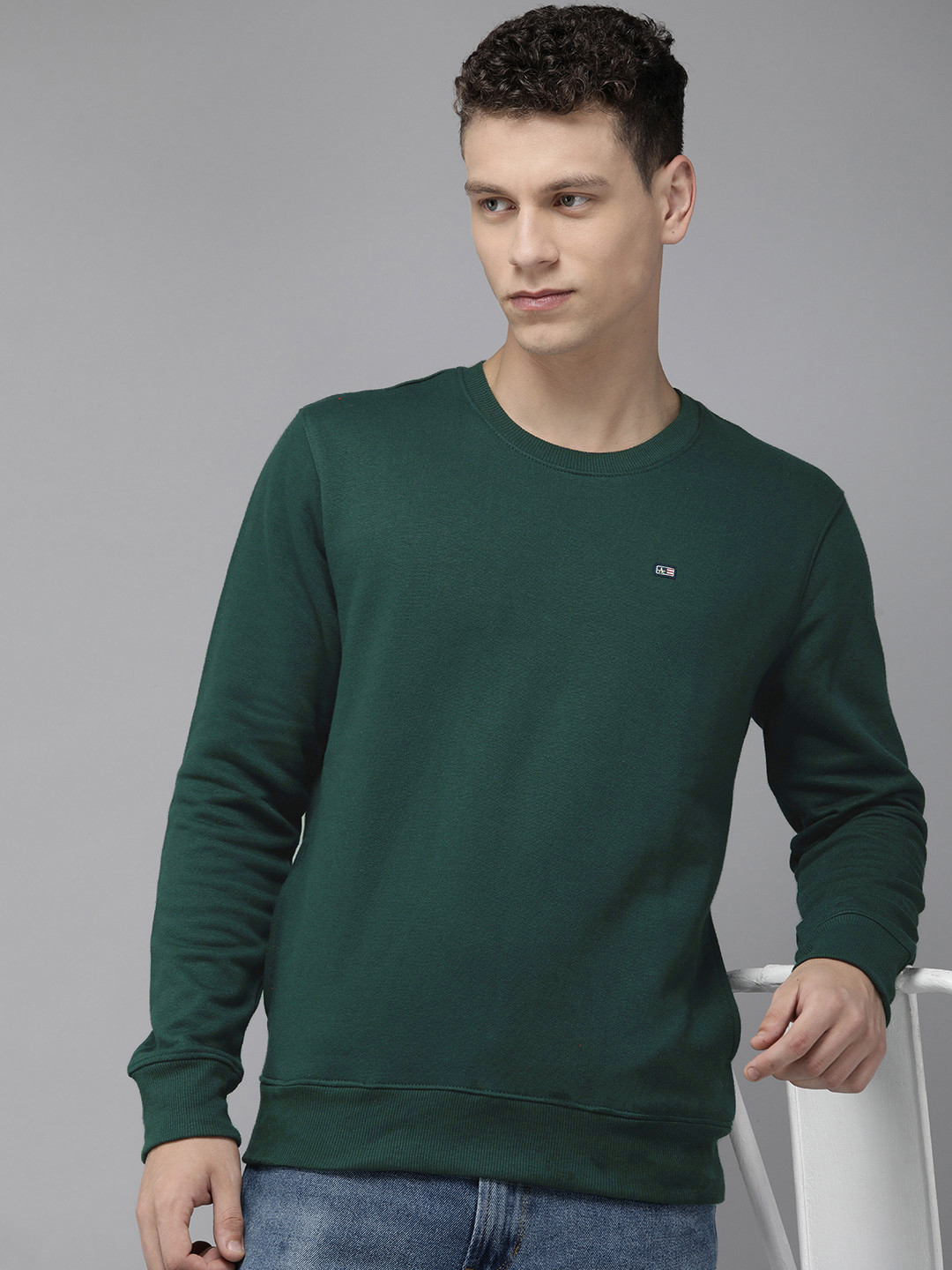 

Arrow Men Solid Round Neck Knitted Sweatshirt, Green