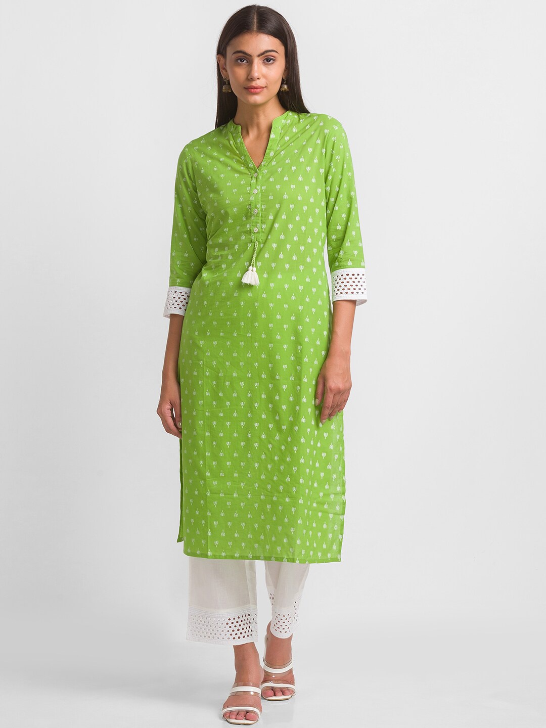 

Globus Women Green Tribal Printed Pure Cotton Kurta with Trousers