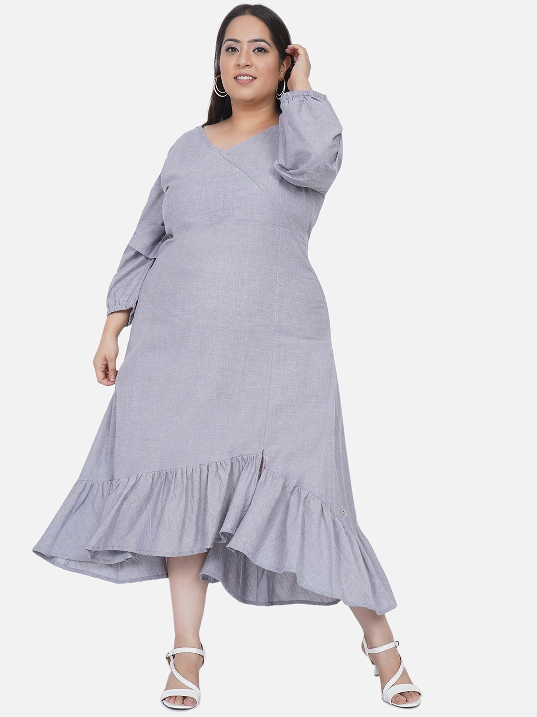 

Fabnest Curve Women Grey Solid Midi Dress