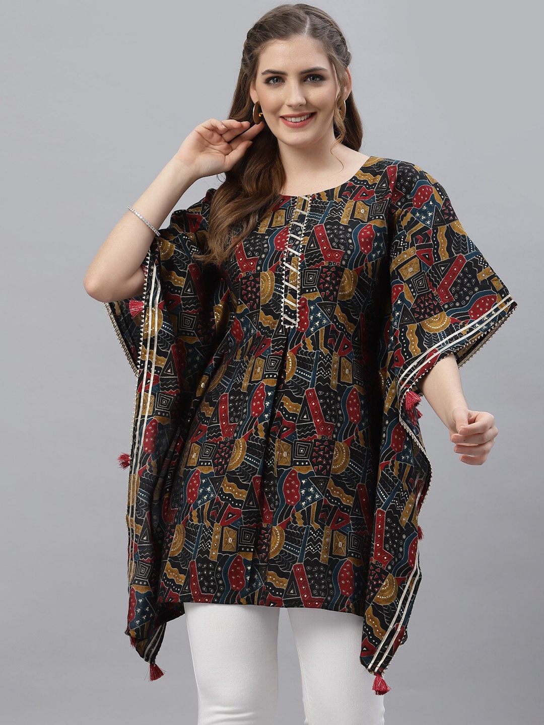 

TANKHI Black Floral Printed Modal Kaftan Kurti