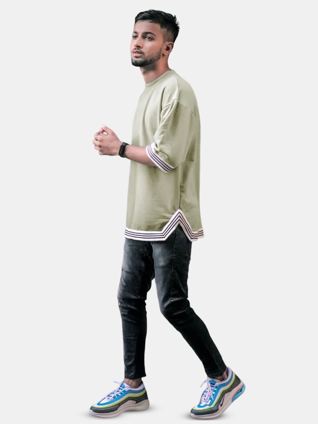 

Powerlook Men Green Striped Drop-Shoulder Sleeves Boxy T-shirt