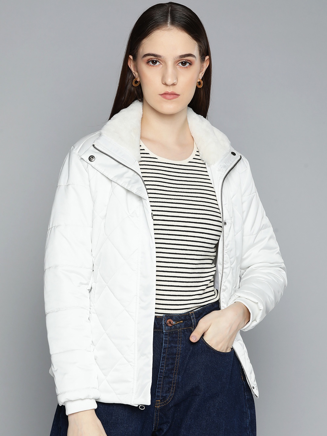 

Fort Collins Women White Solid Quilted Jacket