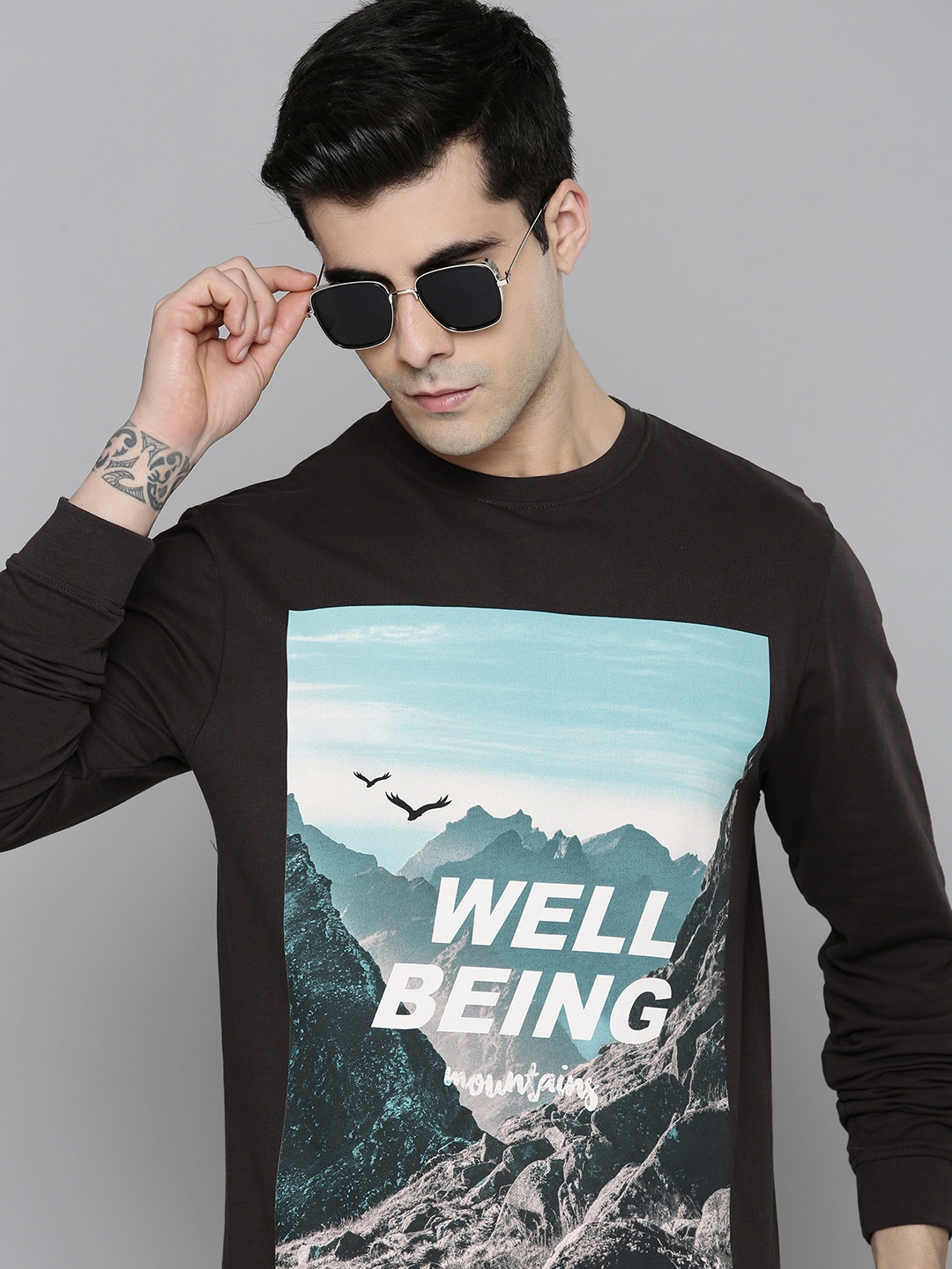 

Flying Machine Men Charcoal Grey & Blue Printed Cotton Sweatshirt