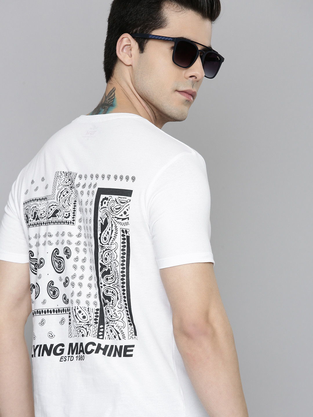 

Flying Machine Men White & Black Brand Logo Printed Pure Cotton Slim Fit T-shirt