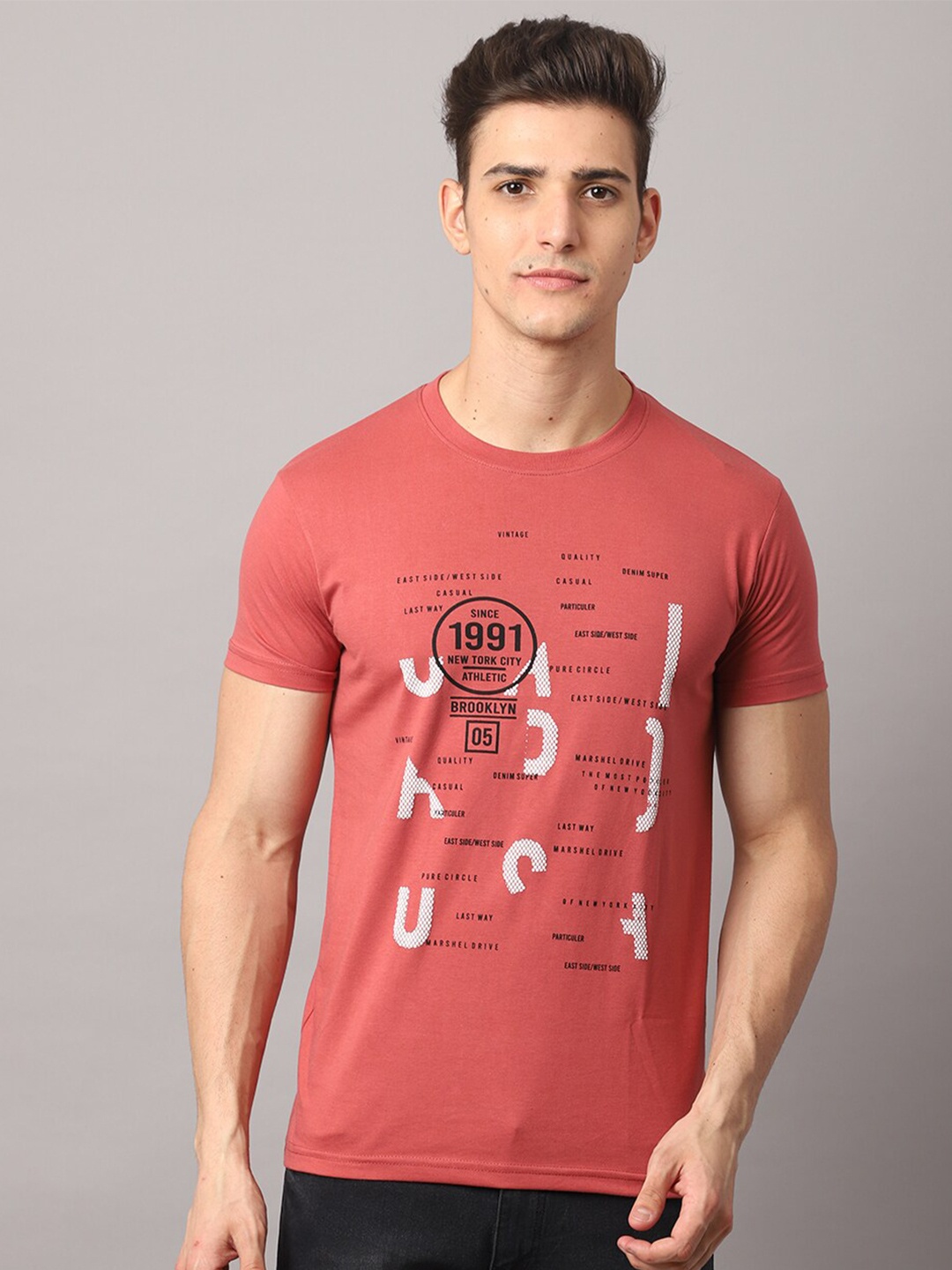 

Rodamo Men Peach-Coloured Typography Printed Slim Fit T-shirt