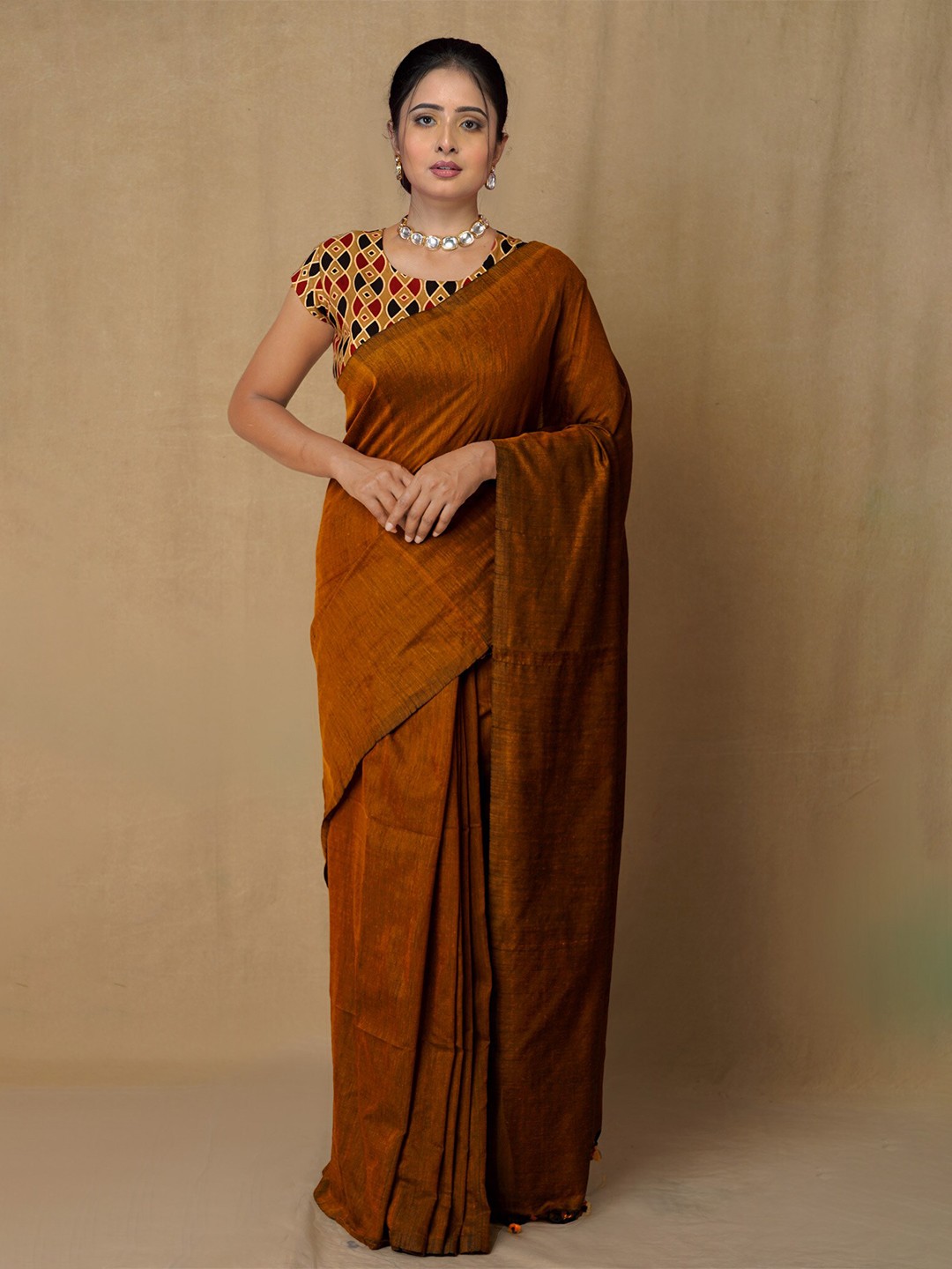

Unnati Silks Orange Woven Design Pure Linen Jamdani Saree